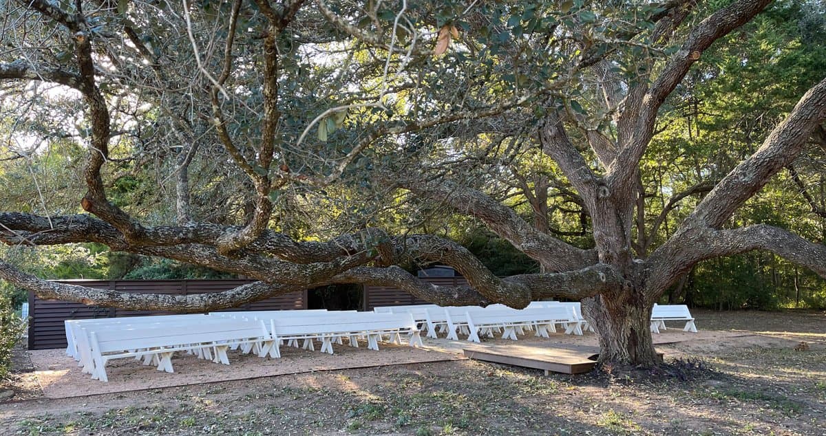 Weddings at Milk & Honey Ranch in Burton, TX